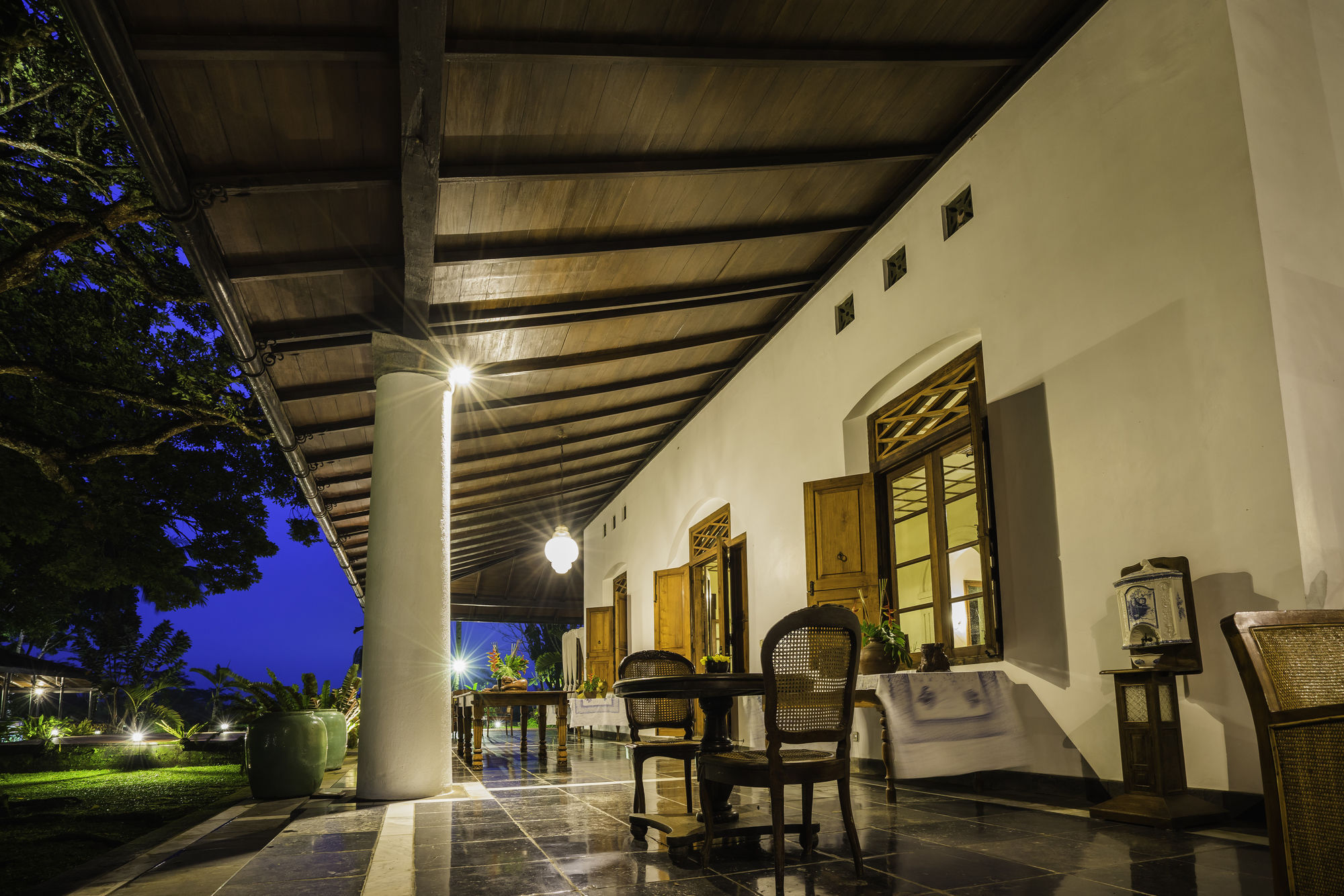 Mesastila Resort And Spa Магеланг Экстерьер фото