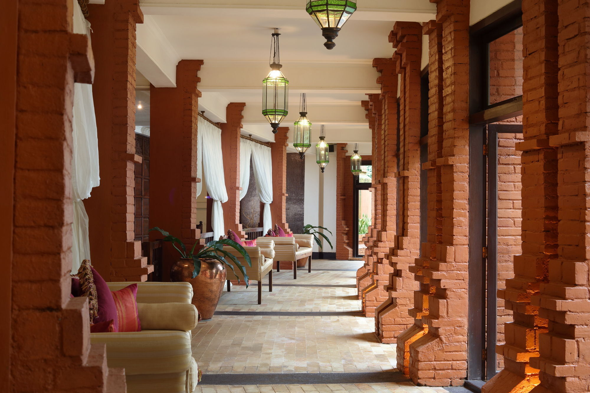 Mesastila Resort And Spa Магеланг Экстерьер фото