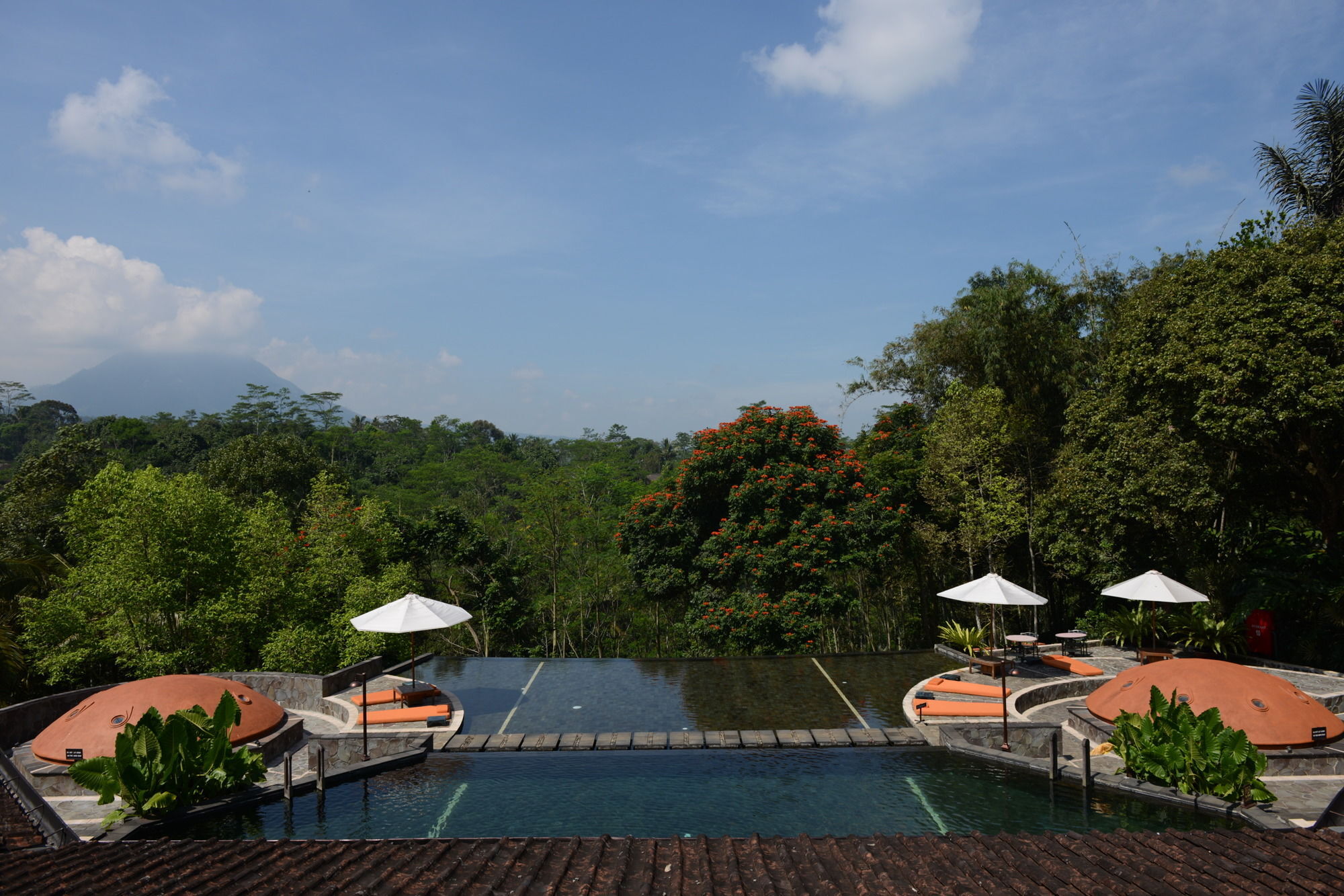 Mesastila Resort And Spa Магеланг Экстерьер фото